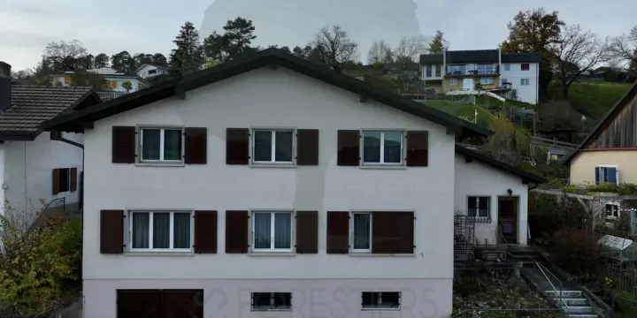 Charmante maison avec beau potentiel à Courtedoux
