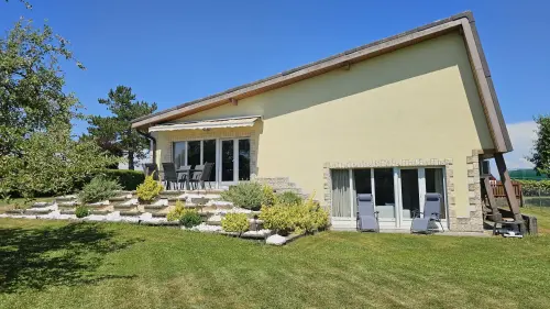 À vendre à Courgenay maison individuelle de 5 pièces avec jardin à Courgenay