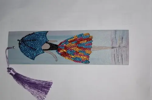 Marque-page "Femme parapluie"diamond painting à Moutier