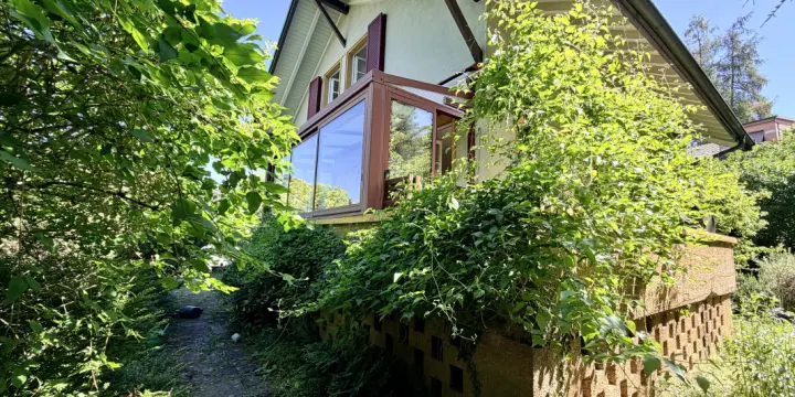 En exclusivité - Chailly - Maison de caractère dans un écrin de verdure poétique