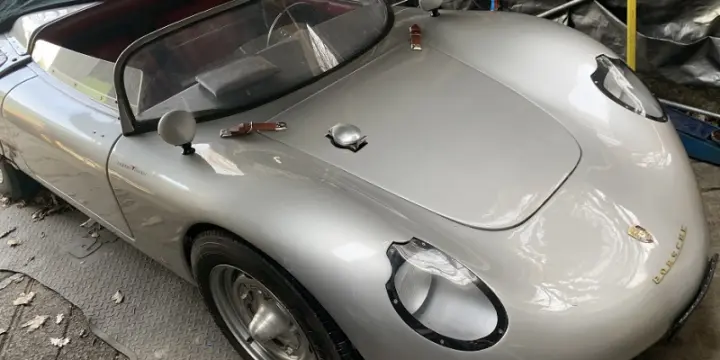 Porsche 550