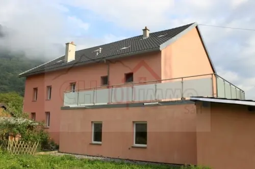Immeuble de rendement rénové avec potentiel à Evionnaz