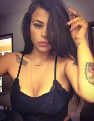 Je vend mes vidéos coquines à Genève