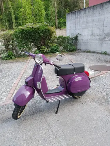 A vendre Vespa Piaggio 125 en très bonne état