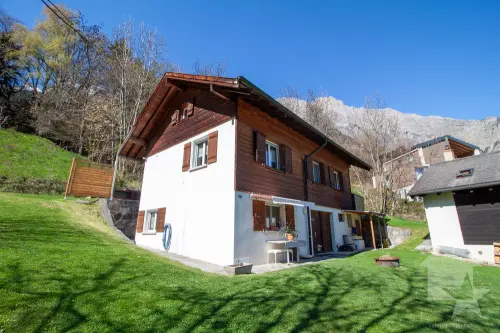 Superbe chalet de 4.5 pièces sur un terrain de 6'876 m2