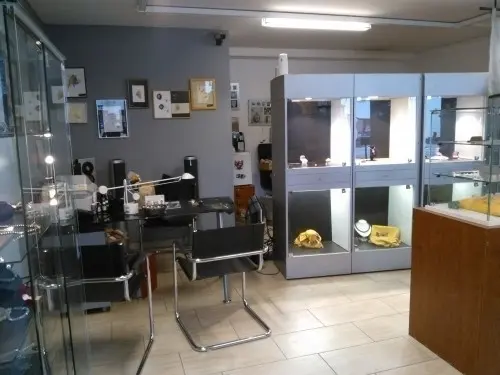 Locale commerciale utlisé comme Bijouter à sion