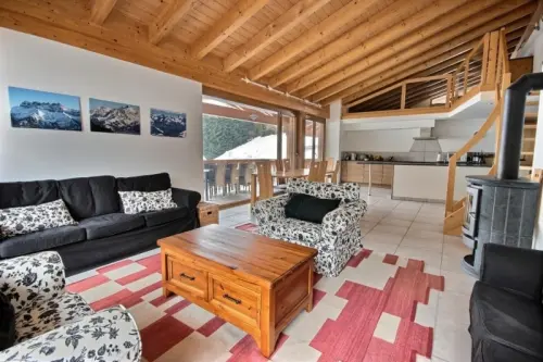 Duplex, lumineux, balcon terrasse 35m2 à Morgins