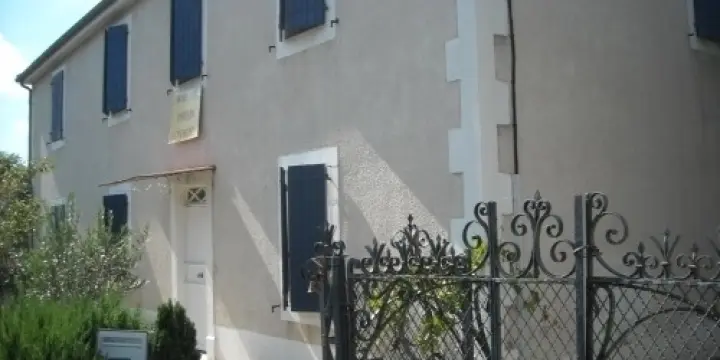 Maison dépend jardin 175000e