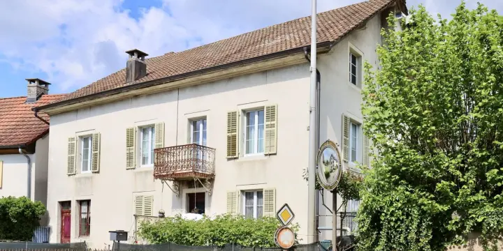 À Boncourt à vendre immeuble de rendement de 3 unités locatives