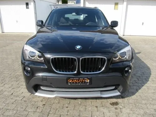 BMW X1 xDrive 28i Sport Line (Suv/tout-t à bern