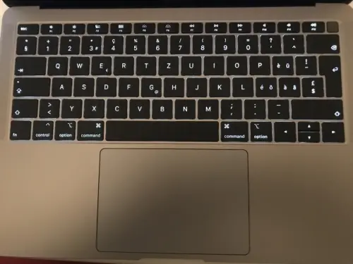 MacBook Air retina 2019 à Pegomas