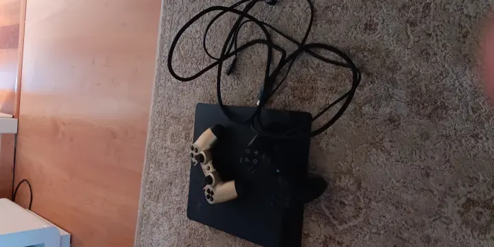 Ps4 noir 1000gb