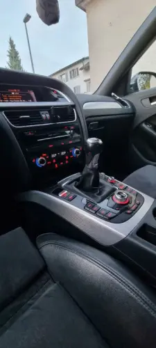 Audi A4 avant 2.0 à Etzelbüntstrasse