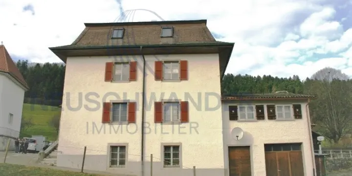 Grande habitation plein sud dans le Clos du Doubs