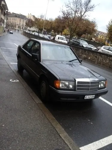 Mercedes-benz 190 à nyon