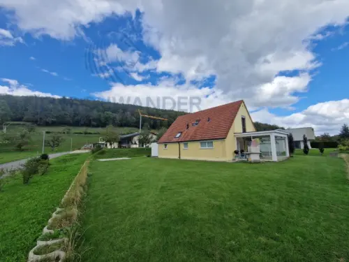 Cadre idyllique et verdoyant au calme à Rebeuvelier
