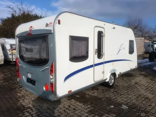 Bürstner 460 Trecento à Gumefens