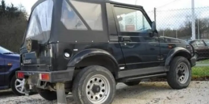Suzuki Samourai