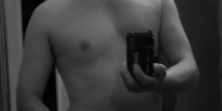 Homme 48 ans, sportif , en pleine forme.