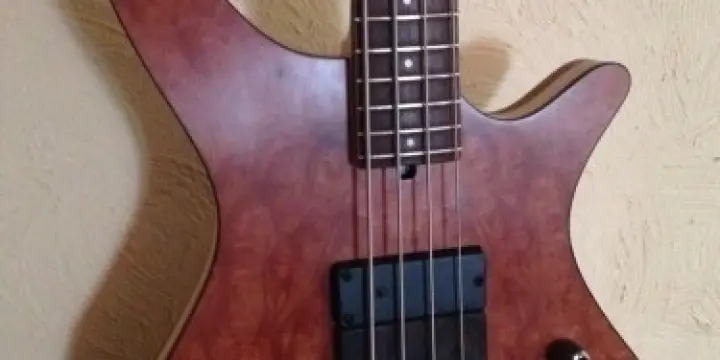 Basse Paul Lairat Misiya 4 cordes