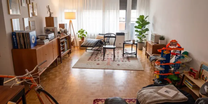 Bel appartement spacieux avec un grand balcon, rue dancet