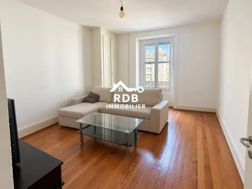 Appartement de 3 pièces au 3ème étage sans ascenseur situé à Genève 1205