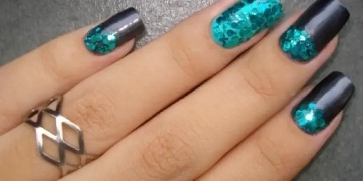Je Cherche de Modele pour pose d'ongle 