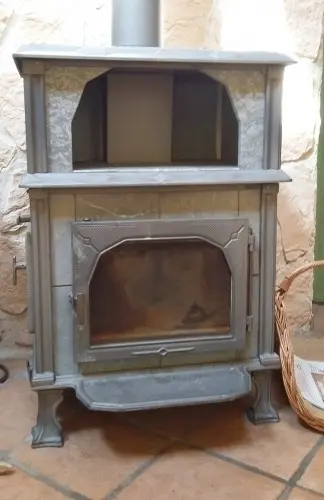 vente de Fourneau pierre ollaire à Russin