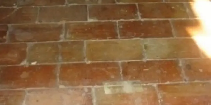 Tommettes en terre cuite