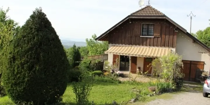 MAISON à 30 mn de Genève 180m2  7 pièces en France