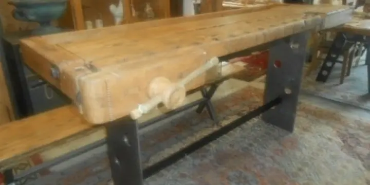 Bar en  Bois / Métal