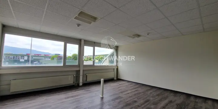 Surface commerciale de 180 m² en cours de rénovation à Delémont