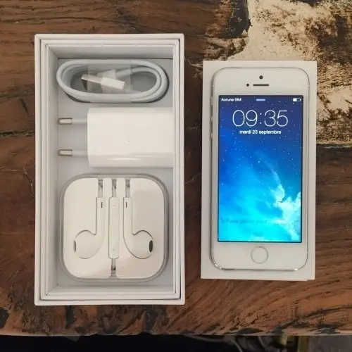 Vends iPhone 5 S doré de 64gb comme neuf à Berne