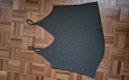 Top Shein vert olive à Moutier