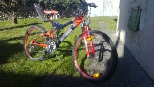 2 vélos à vendre fille  à la sarraz