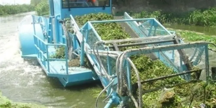 vente bas prix bateau faucheur 