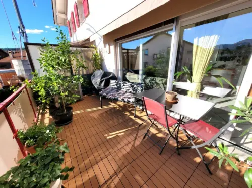 Appartement Triplex 5,5 pièces de 180 m2 avec terrasse à Courtételle