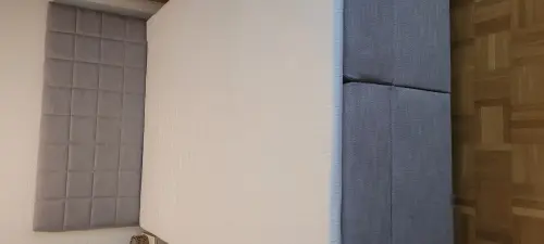 Lit boxspring et armoir