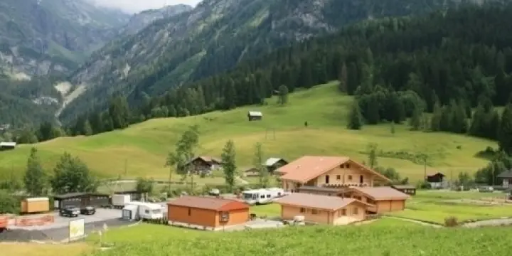 Pavillon dans le Campin de Gsteig/Gstaad