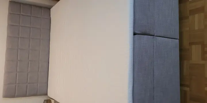 Lit boxspring