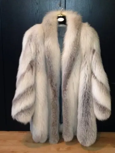 manteau fourrure Renard Blanc à geneve