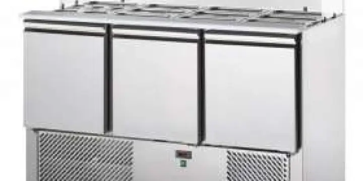 Saladette réfrigérée 3 portes avec vitrine