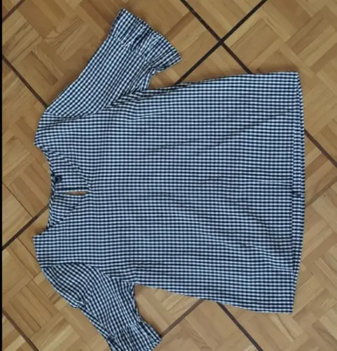Shirt OVS comme neuf à Moutier
