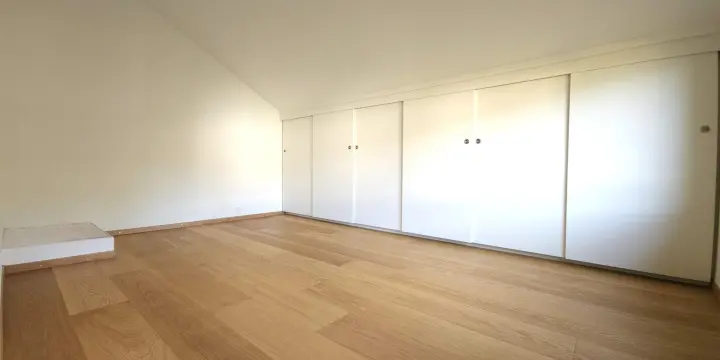 Appartement rénové avec vue sur le Léman