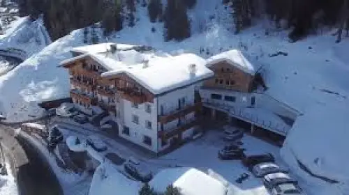 LOCAZIONE RISTO  STAZ. SCIISTICA AUSTRIA à Chur