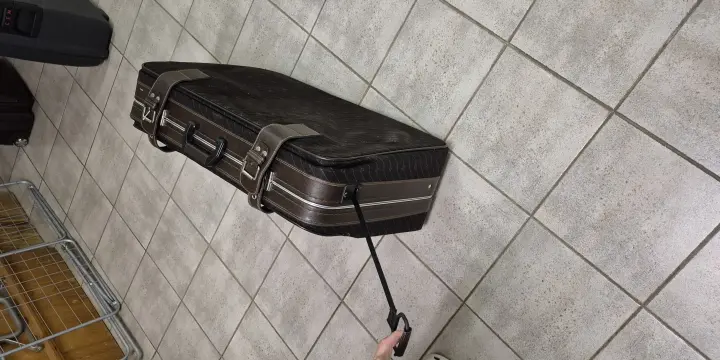 Valise souple cadre rigide
