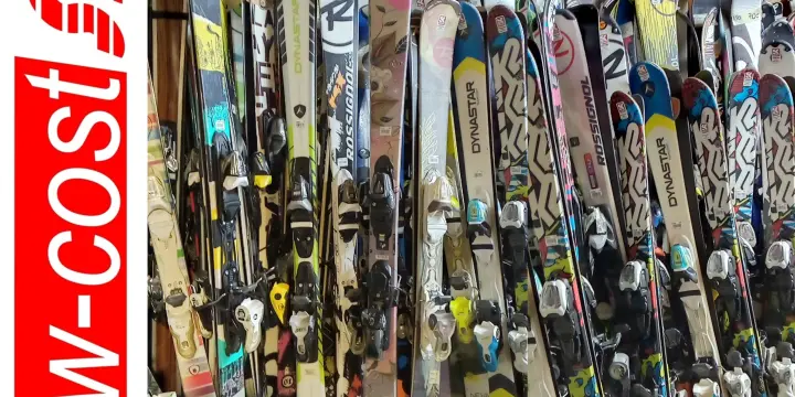 Skis, chaussures, casques... Enfants et adultes