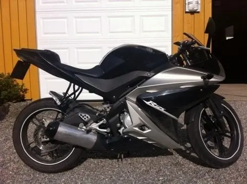 Yamaha yzf-R125 mc lumière à Romont