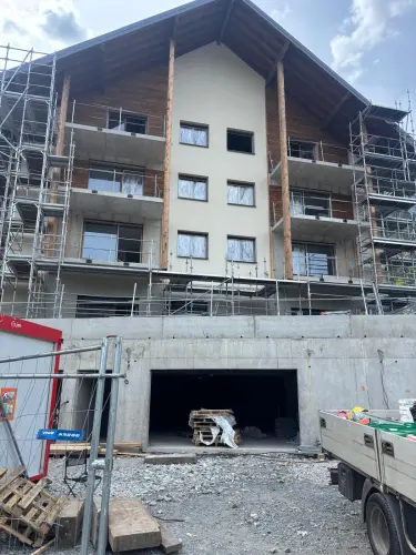 Façade crépi charpente peinture carrelage isolation à Lausanne
