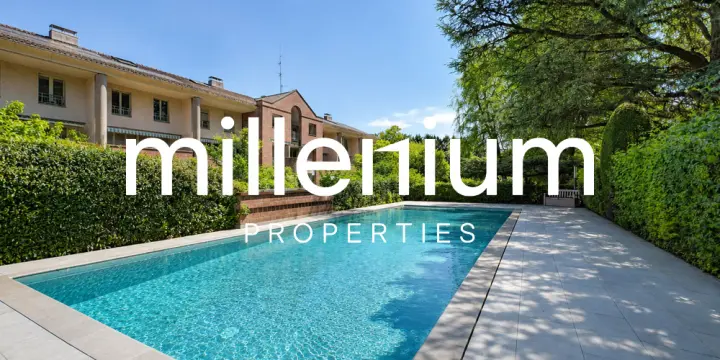 Family villa just a stone's throw from the lake